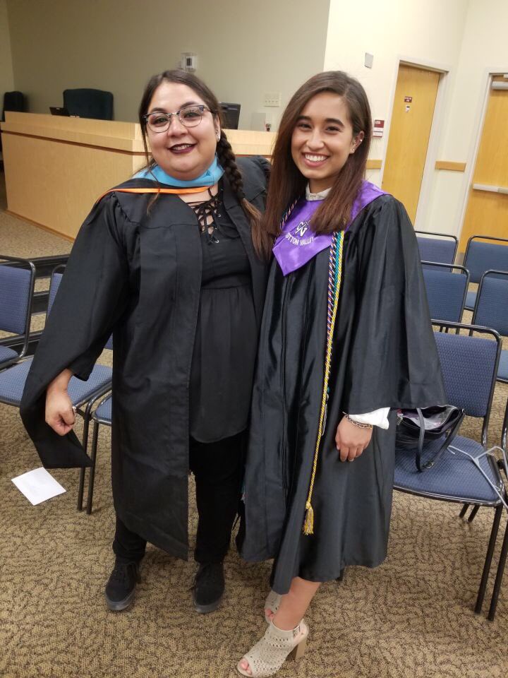 Martha16Erika's tweet photo. CVECHS Senior Recognition Class of 2019!! Thank you Lord for all your blessings and gifts to my Tania. Beyond proud your hard work paid off. Love you💖 #braggingtime #topscholar #AllCottonValleyGirl #AaronBidwellScholarship #RenaissanceAward #amazingmentors https://t.co/xCPA2gv8ta