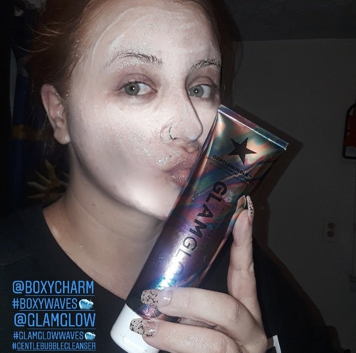 WickedlyDivin3's tweet photo. I'm loving this cleanser..  was super stoked to get this item in my May boxycharm @glamglow #glamglowwaves #gentlebubblecleanser 
 @boxycharm #boxywaves 
I love how good it cleans my face &amp; how soft it makes my skin.
It latter's up so well works gr8 on my sensitive combo skin https://t.co/QaxLAgimNo