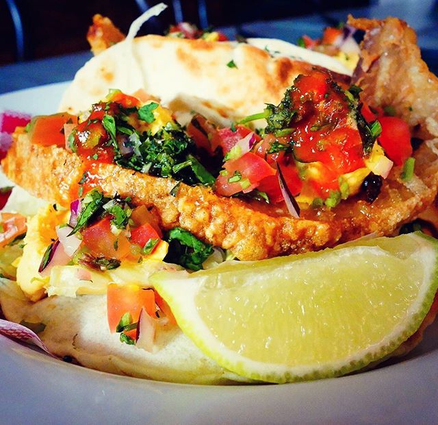 #porktacos #freerange #pastureraised #pork #sydneypubs #goodfood #paddingtonsydney #dinner #lunch #paddocktopub #paddocktoplate #farmfresh #eatwell #pub #eatin or #takeaway #taste #urbanfoodie #yum #sydneyeats #eatout #australianpork #getsomeporkonyourfo… bit.ly/2W8eUJS