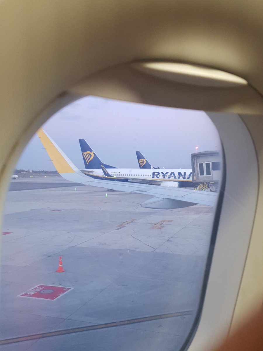anabelenaabb's tweet photo. #illy #maestrodelespressojunior #despegamos🛩 https://t.co/wetCWGyuB4