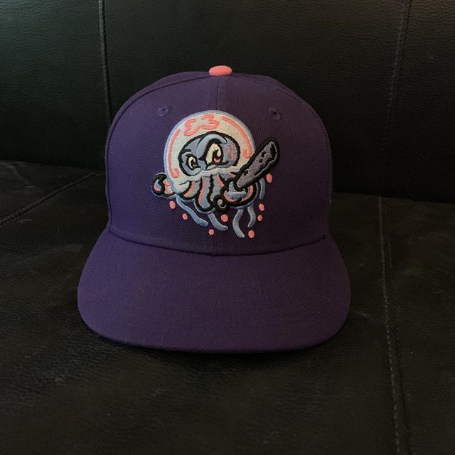 killertwindad's tweet photo. Got a lot of compliments today while wearing my Medusas de Lakewood hat. I have to agree, it is really sharp looking. #MinorLeagueMonday #MiLBMonday #CopadelaDiversion #Lakewood #Medusas #TeamFitted® #TeamFitted #MyHatClub #LidsLoyal #FlyYourFlag #WeReignAsOne https://t.co/xAQlo9LJ9R