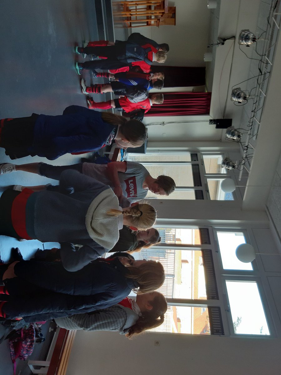 Fontein8's tweet photo. Groep 7 is er klaar voor #oosthoektoernooi https://t.co/A0HoYngOMd
