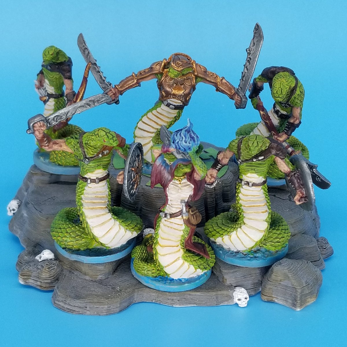 MrSpaceRobot's tweet photo. Got all my snake fellas done!
#miniaturemonday #miniaturepainting #dnd #tabletop #minipainting https://t.co/EgwwlrUECx
