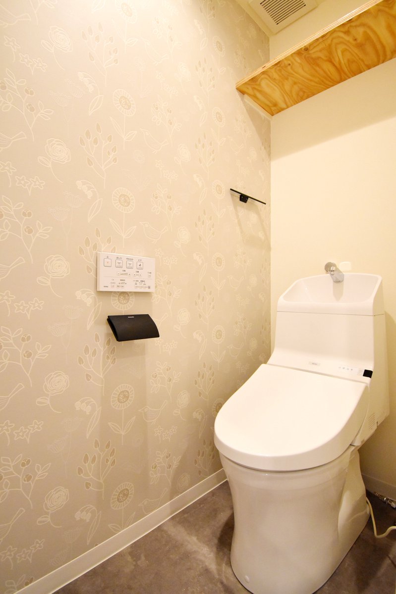 イデアール 東京リノベーション工務店 בטוויטר マンションリノベ 柄物壁紙 リノベ マンション クロス 柄物 トイレ 洗面所 アクセント 東京 リノベーション工務店 イデアール リフォーム Japan Tokyo Home