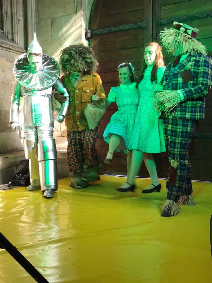 BevMusicTheatre's tweet photo. 🌟NEWS🌟 
Fantastic Press Rehearsal 
with Look North. We will also be appearing in the Hull Daily Mail, Beverley Life Magazine, HU17, Just Beverley and That's TV. Thank you to all the press for their ongoing support. #BMTOVERTHERAINBOW https://t.co/9OUx11EFAE