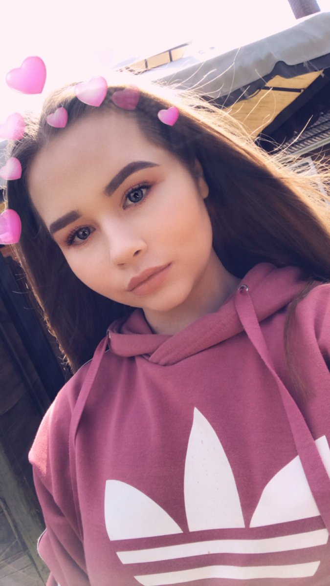 eeteeweeteemily's tweet image. Happy Tuesday!!!
 I love you guys 💜

#tuesdayselfie @GraysonDolan @EthanDolan