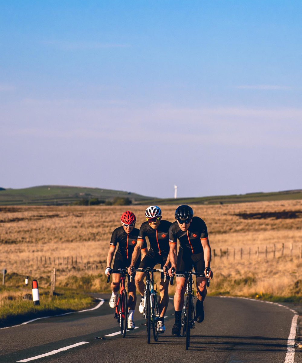 thriven_uk's tweet photo. Amazing weather for our @VeloSkin photo shoot... announcement coming soon... #businessgrowth #scaleup #partnership #veloskin #chamois #skincare #yorkshire #pr https://t.co/PAC7v1yeIW