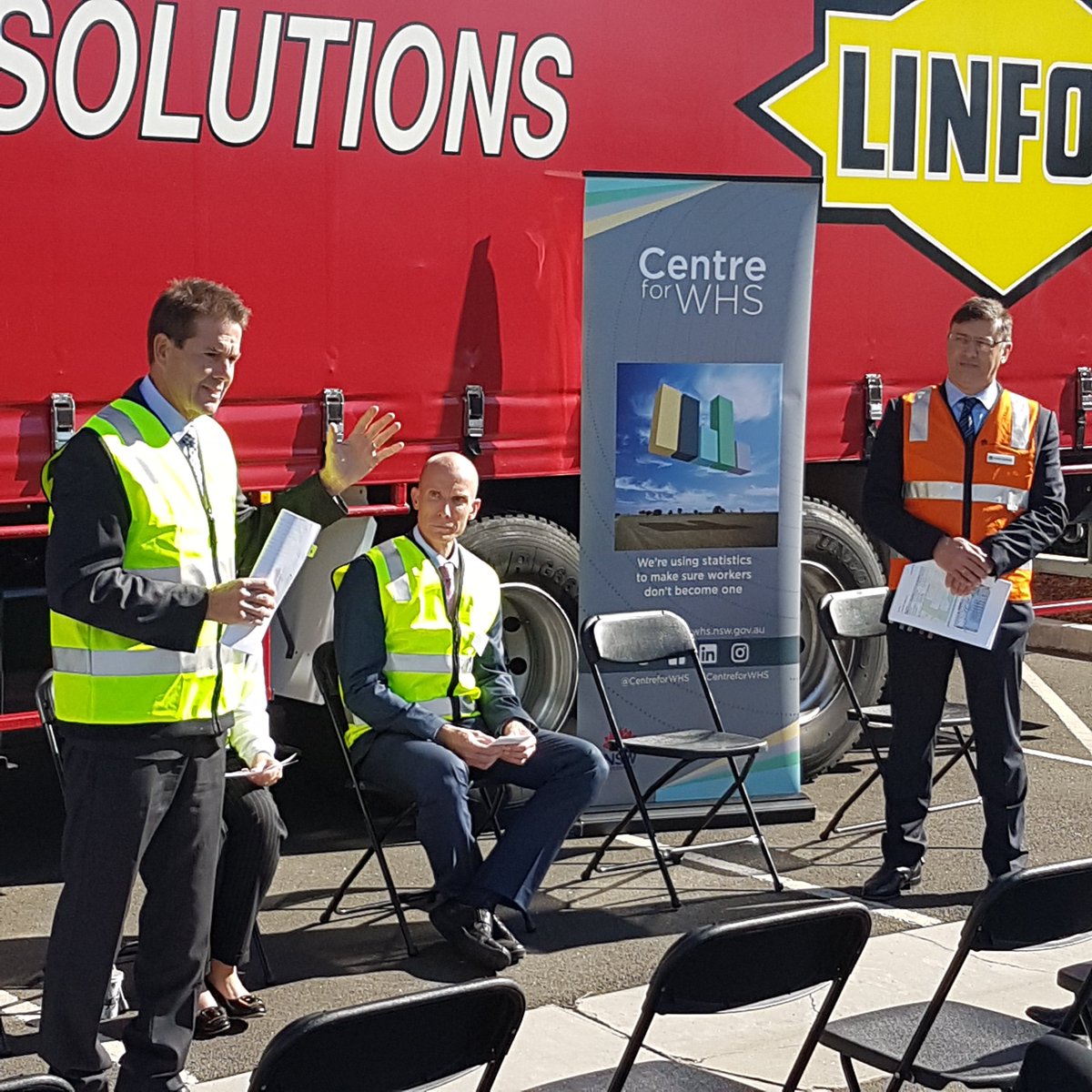 The #CentreforWHS is proud to partner with <a href="/MonashUni/">Monash University</a> <a href="/linfoxlogistics/">Linfox</a> and <a href="/TWUAus/">TWU Australia</a> on the Driving Health research project. Minister <a href="/Kevinandersonmp/">Kevin Anderson MP</a> also announced NHMRC grant of $609,000. For more information: ow.ly/MBwg50uaAuF #truck #health #ohs #whs #research #science