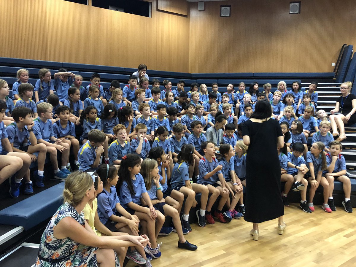 Katie from the New York Times came to speak to Year 3 about being a reporter. She was very impressed by our thoughtful questions.