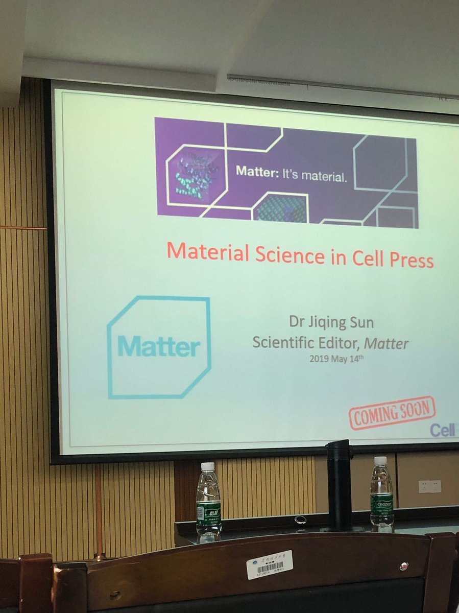 Wang_Meng_'s tweet photo. Welcome Dr. Robert Eagling, Editor-in-Chief, @Chem_CP and Dr. Jiqing Sun, Assistant Editor @Matter_CP to South China University of Technology.👏👏Thank you for your impressive reports!👍👍 https://t.co/TueDBcMqM0
