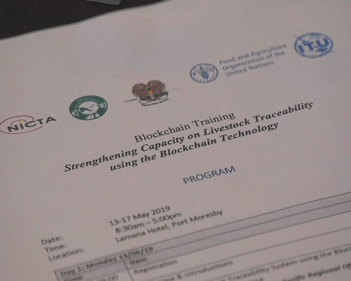 TECH SHOW tweet media