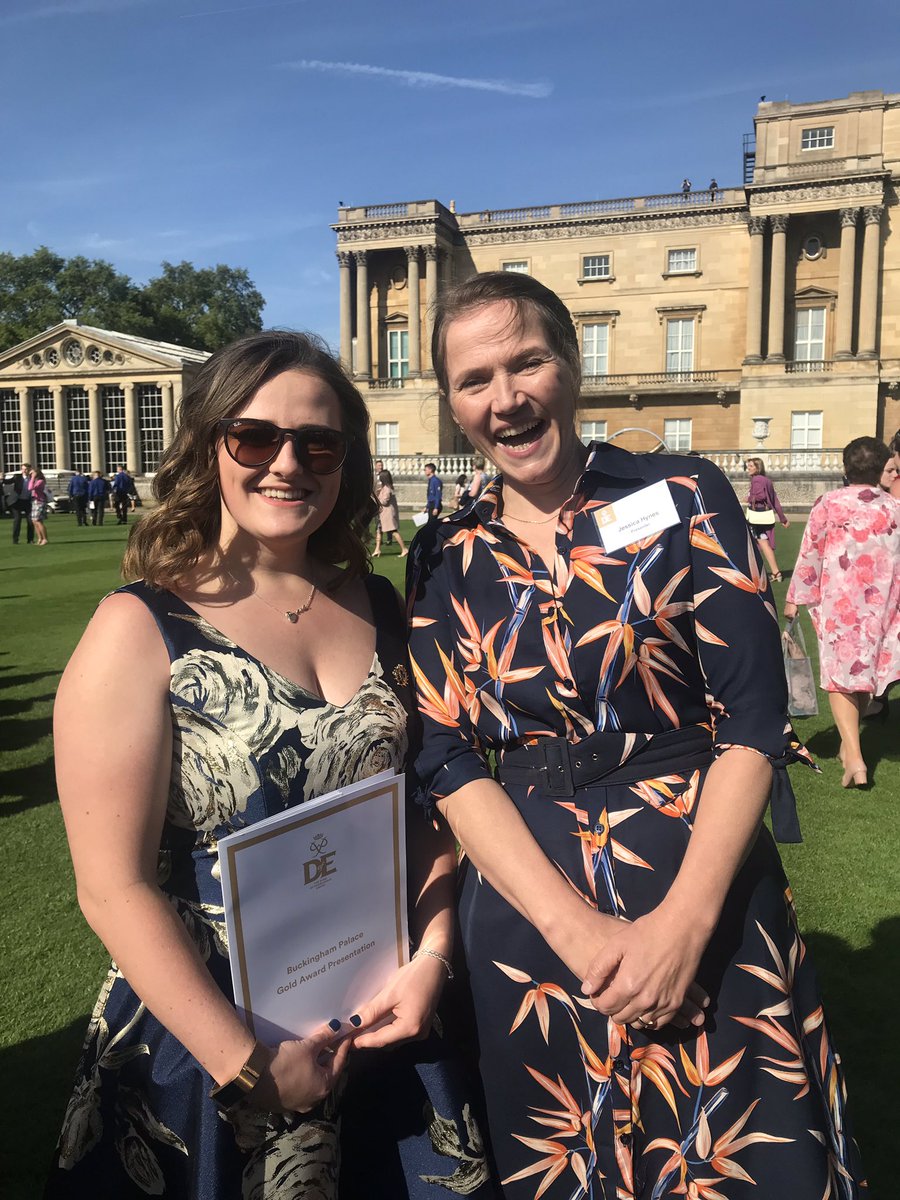 PopcornJulie's tweet photo. @JefficaHoons Thank you so much for attending the @DofE awards yesterday after your outstanding @BAFTA win. It was a pleasure to meet you #keepuslaughing Well done Ellie and Jessica #winning https://t.co/0L7ySvX7YT