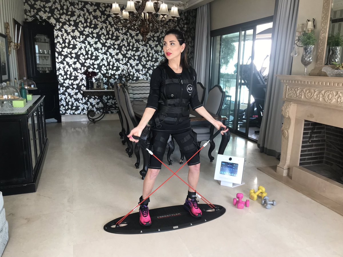 AQ8_System's tweet image. 🇱🇧 Super star’s training!, in Beirut with @yousra.78. New face of #aq8system in Lebanon! #emsfitnes #emsstudio #zumba #electrofitness #ems #emstraining #aq8 #lebanonfitness #lebanongym #gymlebanon #fitnessbeirut #emsegypt #egyptfitness #fitnesscairo #cairofitness