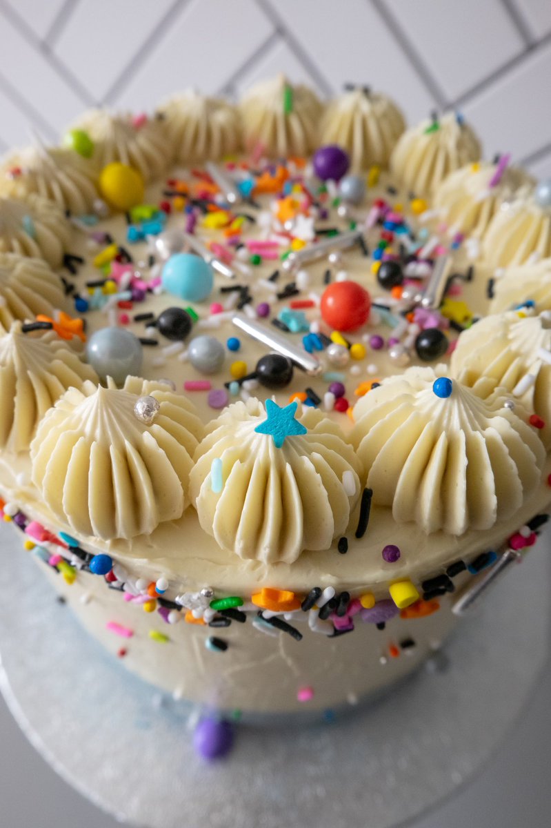 🌈 D E T A I L S 🌈

I know posting twice in one week! Don’t worry normal service of posting every six months will resume shortly I’m sure but first I wanted to brighten your Tuesday with this photo! 

Also thanks for all the love and shares on my previous post ❤️