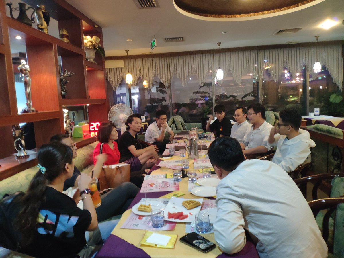 ChainOracle's tweet image. On May 9th, Protocol Labs held a global Filecoin mining call to release the latest info of Filecoin, also delivered a Q&amp;amp;A with community.On May 10th, ORA Huazhou community had a meetup to prospect and discuss about the blockchain storage projects including Filecoin and ORA Chain.