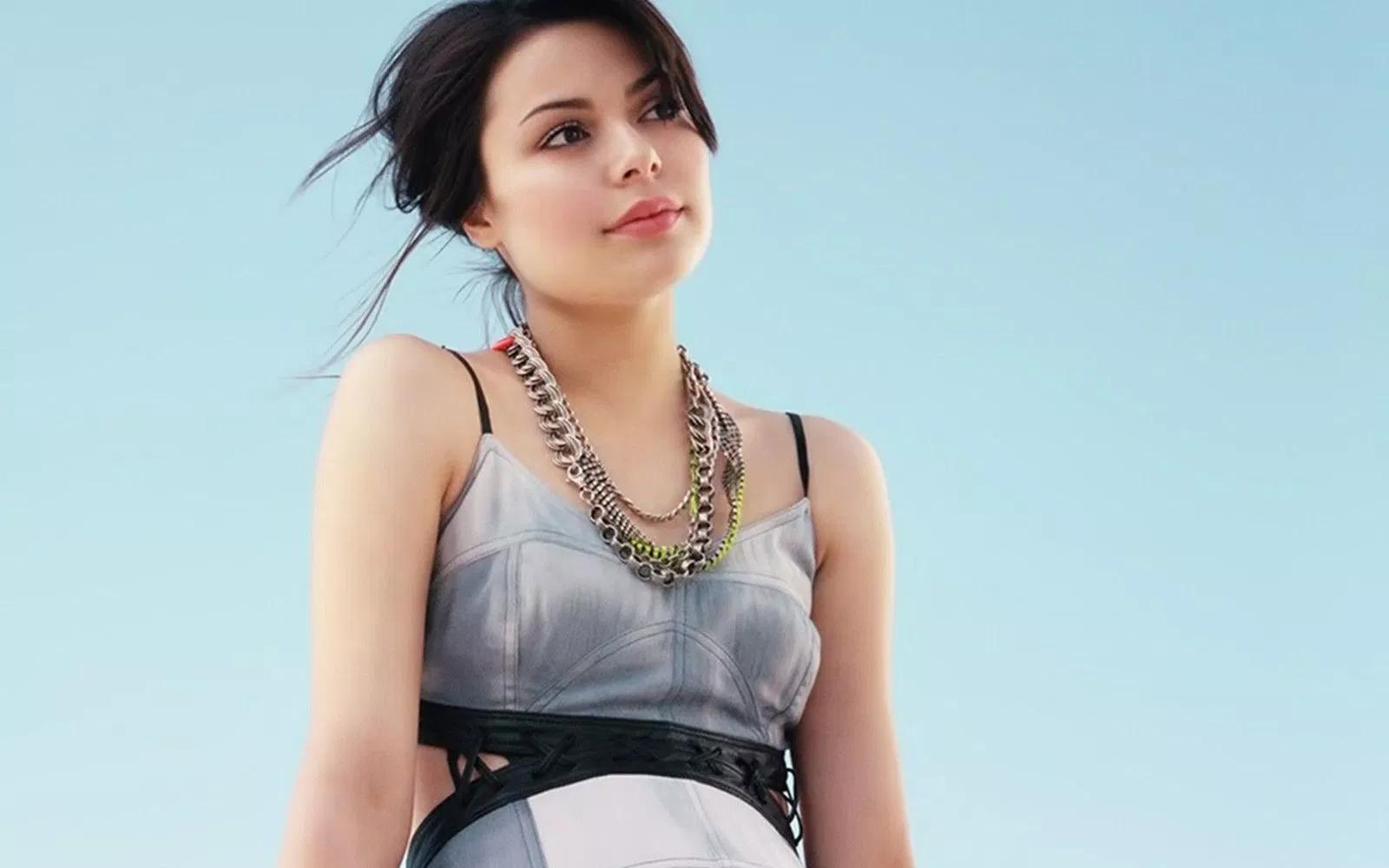 Miranda Cosgrove compie oggi 26 anni. Happy birthday, Princess!       