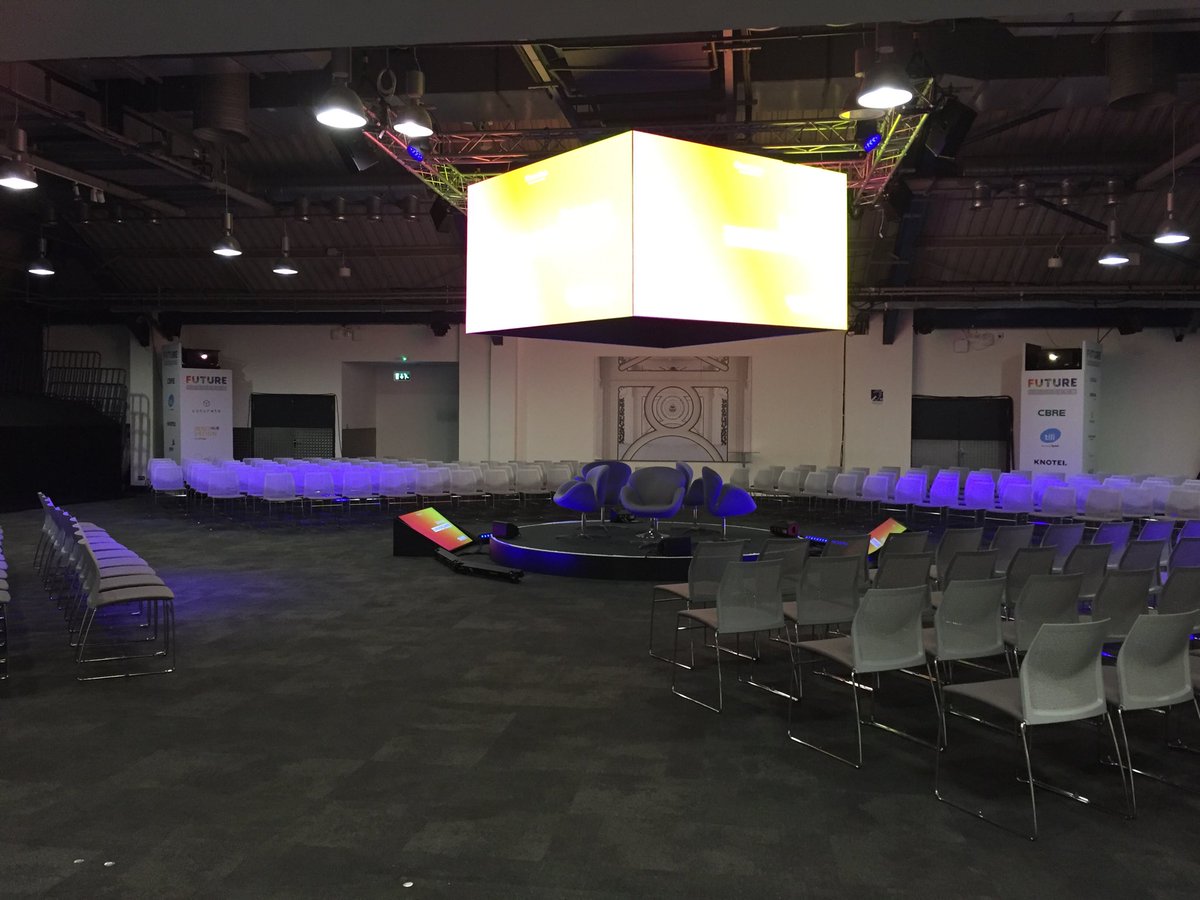 Claire_PennyTay's tweet image. This is interesting!! I have never presented on a stage like this before 😊 #futureproptech ⁦@_futureproperty⁩ ⁦@IBMIoT⁩ #DigitalTwin