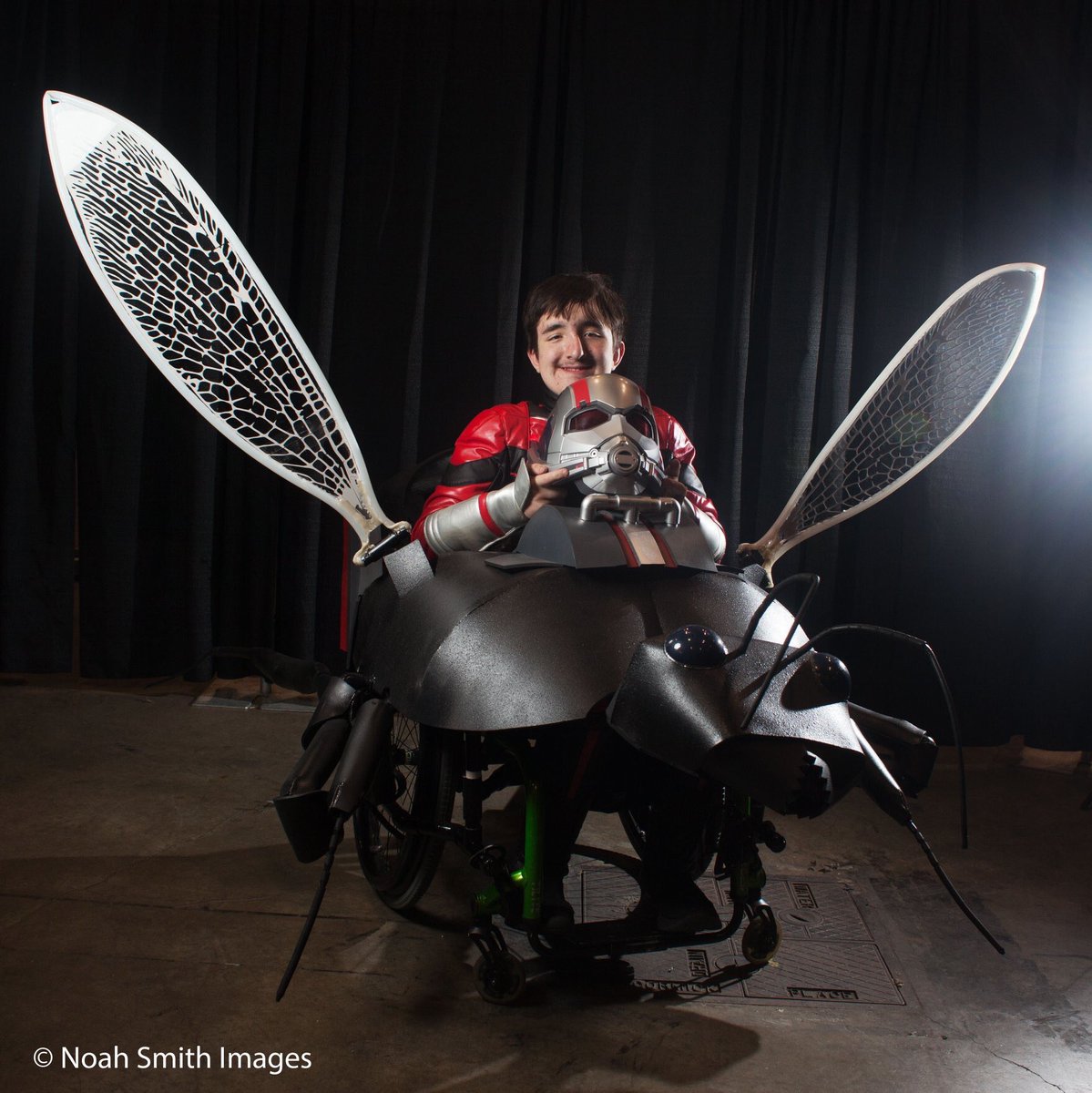 SPINALpedia's tweet photo. RT @WalkinNRollin: Look at these amazing shots that Noah Smith Images took of Reese in his Ant-Man Wheelchair Costume at @c2e2 
These came out phenomenal!!! 
@MrPeytonReed @wesburt #antourage https://t.co/eEFaP8ZBWK