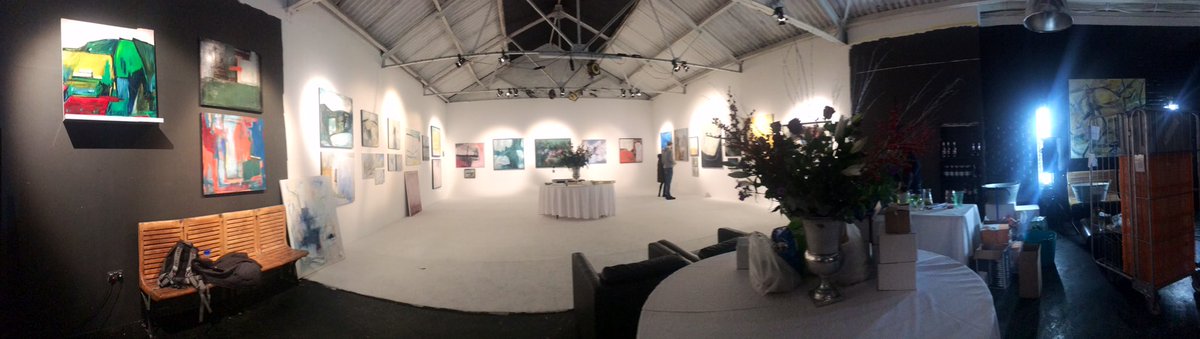 ART EXHIBITION 🖼🖼🖼
Event Space | Dry Hire | Catering 
.
.
.
#Chillicheezestudios #Exhibition #Art #Paintings #Setbuild #Event