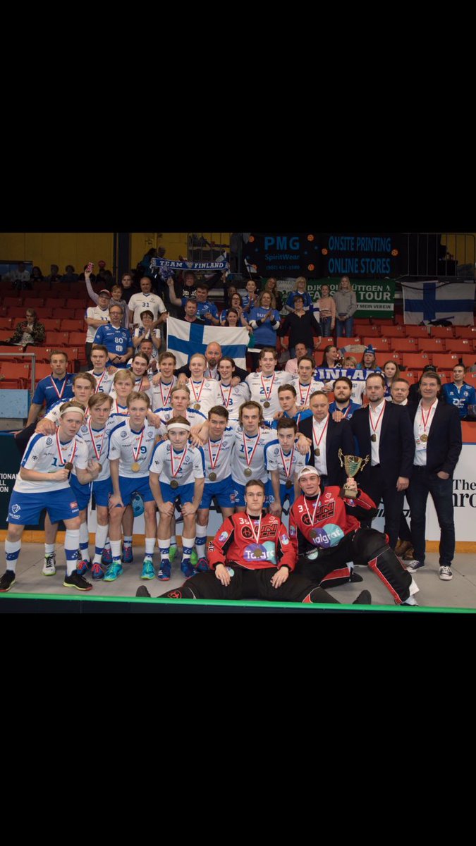 Junnumaajoukkueen pelit päätökseen omalta osalta. Aika tyhjä olo. Kiitos🇫🇮💙 #salibandy