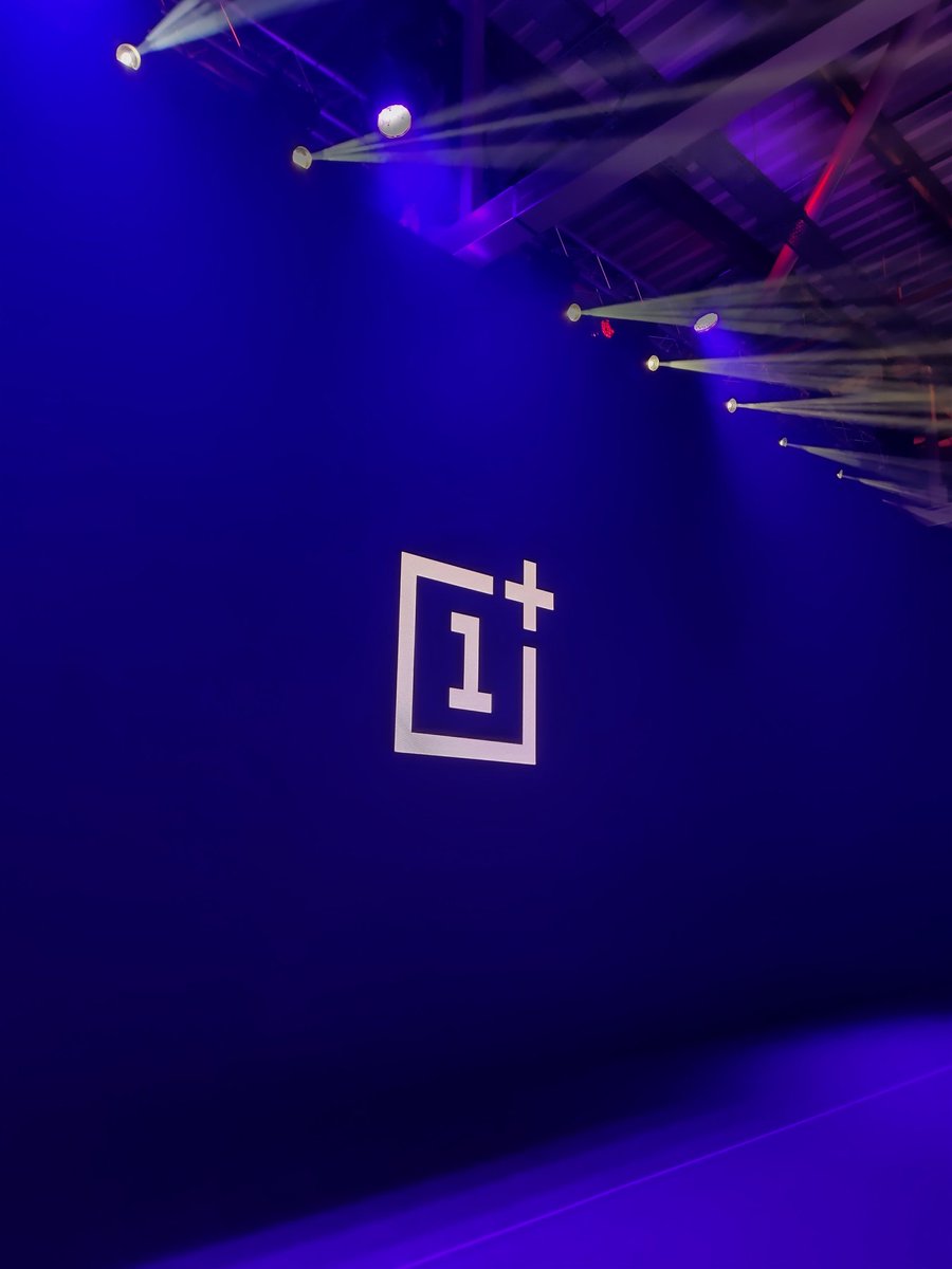 PeteLau's tweet photo. Warming up ✨ #oneplus7series https://t.co/yazZAdWeyQ