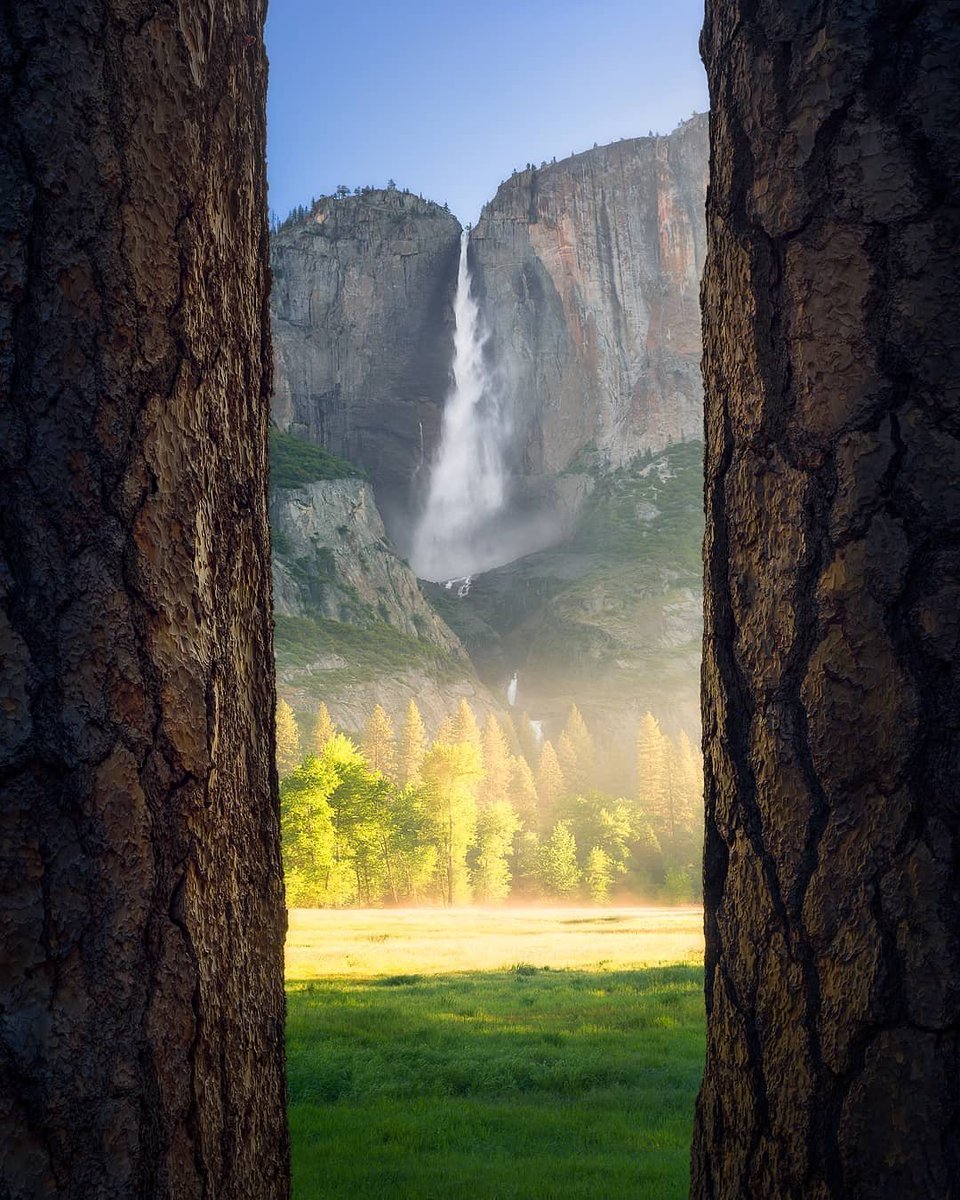 this is one of the most amazing shot of the Yosemite NP Waterfall. 
everything look so perfect 
.
amazing shot by 📷@rosssvhphoto
.
.
#camping  #hiking  #adventure  #nature  #outdoors  #explore  #campinggear  #geardoctors  #wondermore  #hawaii  #campingwithfriends