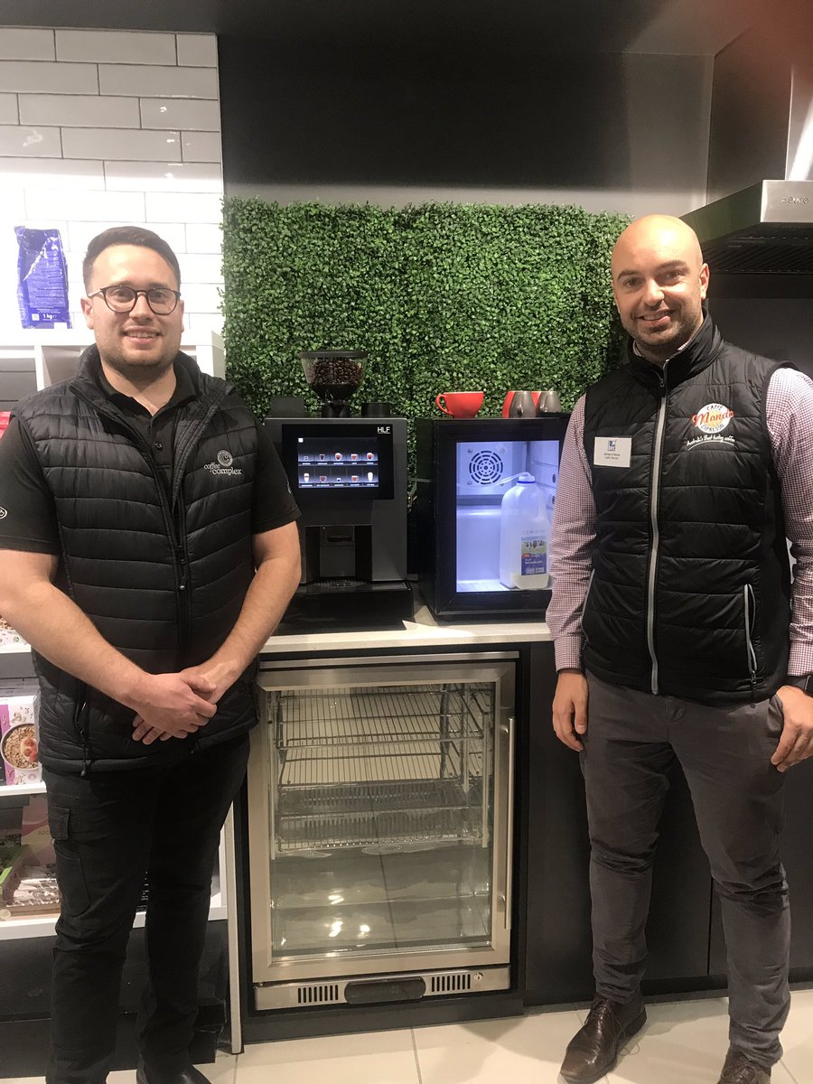 An awesome night at Euro Appliances with Adrian D’Aloia from Caffe Mondo hosting the EBEC networking event. Great company and the best coffee. !