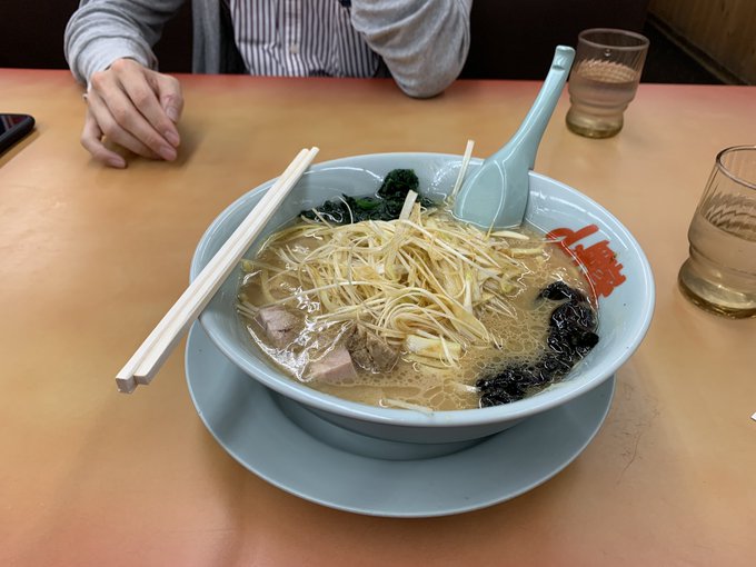 けんぞ さん がハッシュタグ 食ってみな飛ぶぞ をつけたツイート