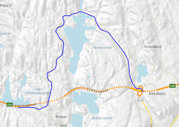 VTS_sor's tweet photo. 20.mai- 28. juni blir E39 Fosslelandtunnelen stengt fra mandager kl 09:00 til fredager kl 12:00. Omkjøringsvei er med ledebil, kan bli ventetid på 30 minutter.
Tunnelen er åpen Kr.Himmelfart helg fra 29 mai kl 12:00, og hele 2. pinsedag. Utrykningskjøretøy kan passere. https://t.co/aUHttXp6w7