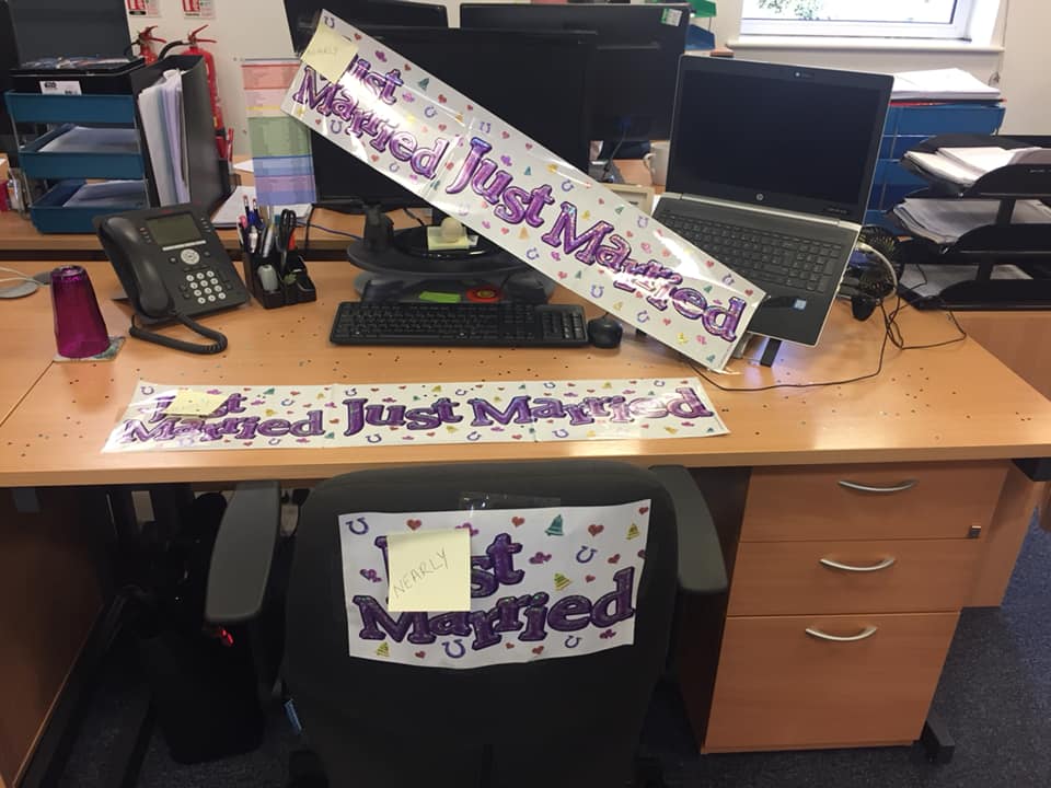 JoAscentisAO's tweet photo. I have the best work colleagues at @AscentisAO Lovely surprise 😊🍾🥂 #nearlymarried #workfriends #TuesdayThoughts https://t.co/TQF7ZG7AfB