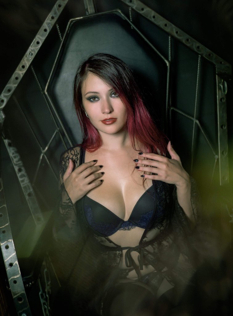 StrikeSakura's tweet photo. What makes you feel submissive, and why?

I feel the most dominant when I know there's full trust between myself and my subs - and that we're improving each others lives equally.

#FemDom #RTplease https://t.co/qBUYsJ0xIh