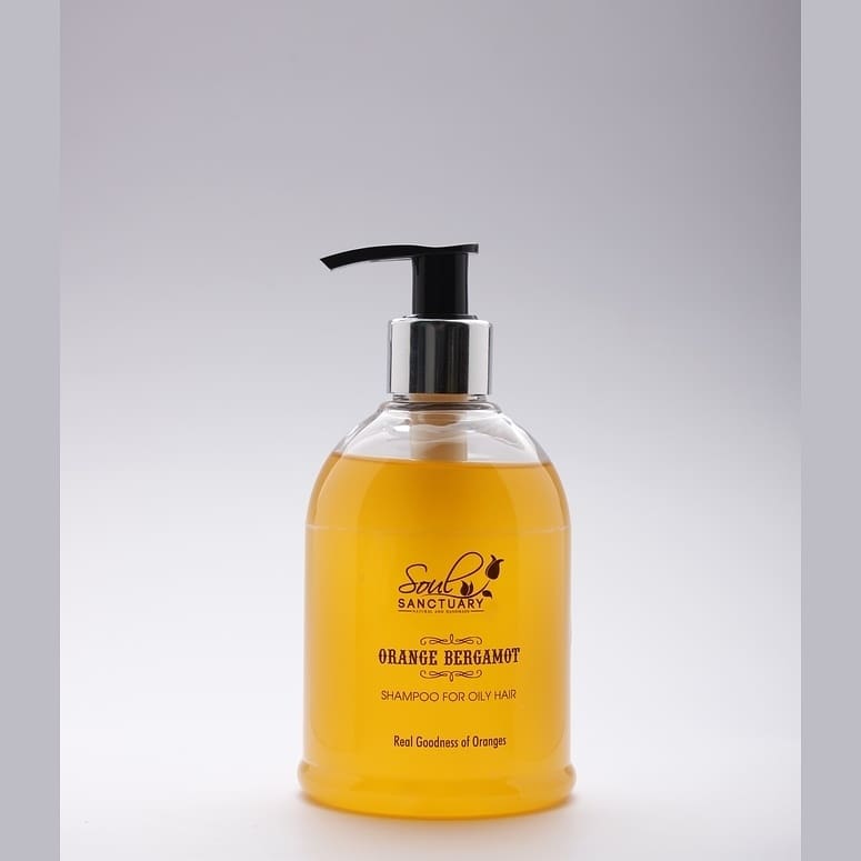 Zillonlife_GL's tweet photo. Cut the grease and grime in your hair with this citrusy smelling wonderful shampoo and give your limp, oily hair instant volume and bounce.
#Zillonlife #SoulSanctury #sulphatesandparabensfree #Essentialoils #Hairproducts #Haircare #Hair #Healthyhair #Shampoo #Naturalhair #beauty https://t.co/pdQ1af6r0t