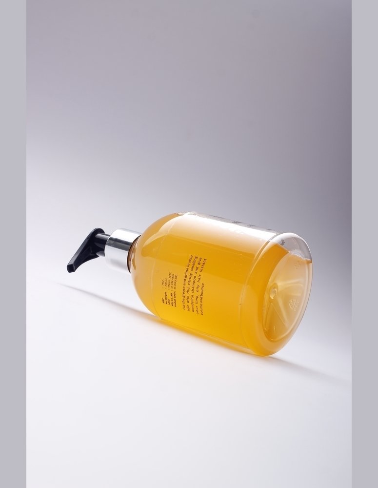 Zillonlife_GL's tweet photo. Cut the grease and grime in your hair with this citrusy smelling wonderful shampoo and give your limp, oily hair instant volume and bounce.
#Zillonlife #SoulSanctury #sulphatesandparabensfree #Essentialoils #Hairproducts #Haircare #Hair #Healthyhair #Shampoo #Naturalhair #beauty https://t.co/pdQ1af6r0t