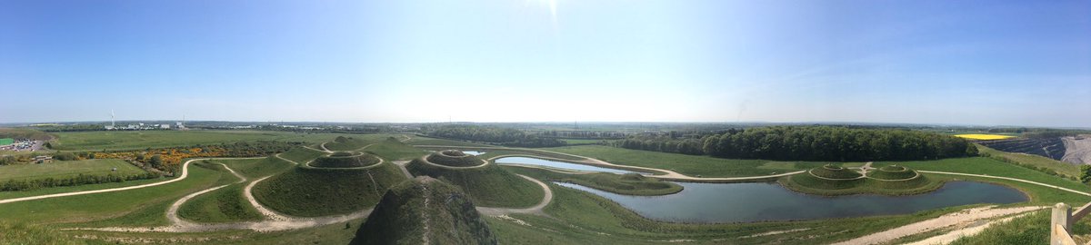 SilverOutdoorEd's tweet photo. Nice #thrive trip to @Nlandia Northumberlandia today with our yr7s #outdoorlearning #outdoored #Northeastengland #fun #art #culturalvisits #biggreenlass #greengiant #nature #mothernature https://t.co/cPHSgV8vr0