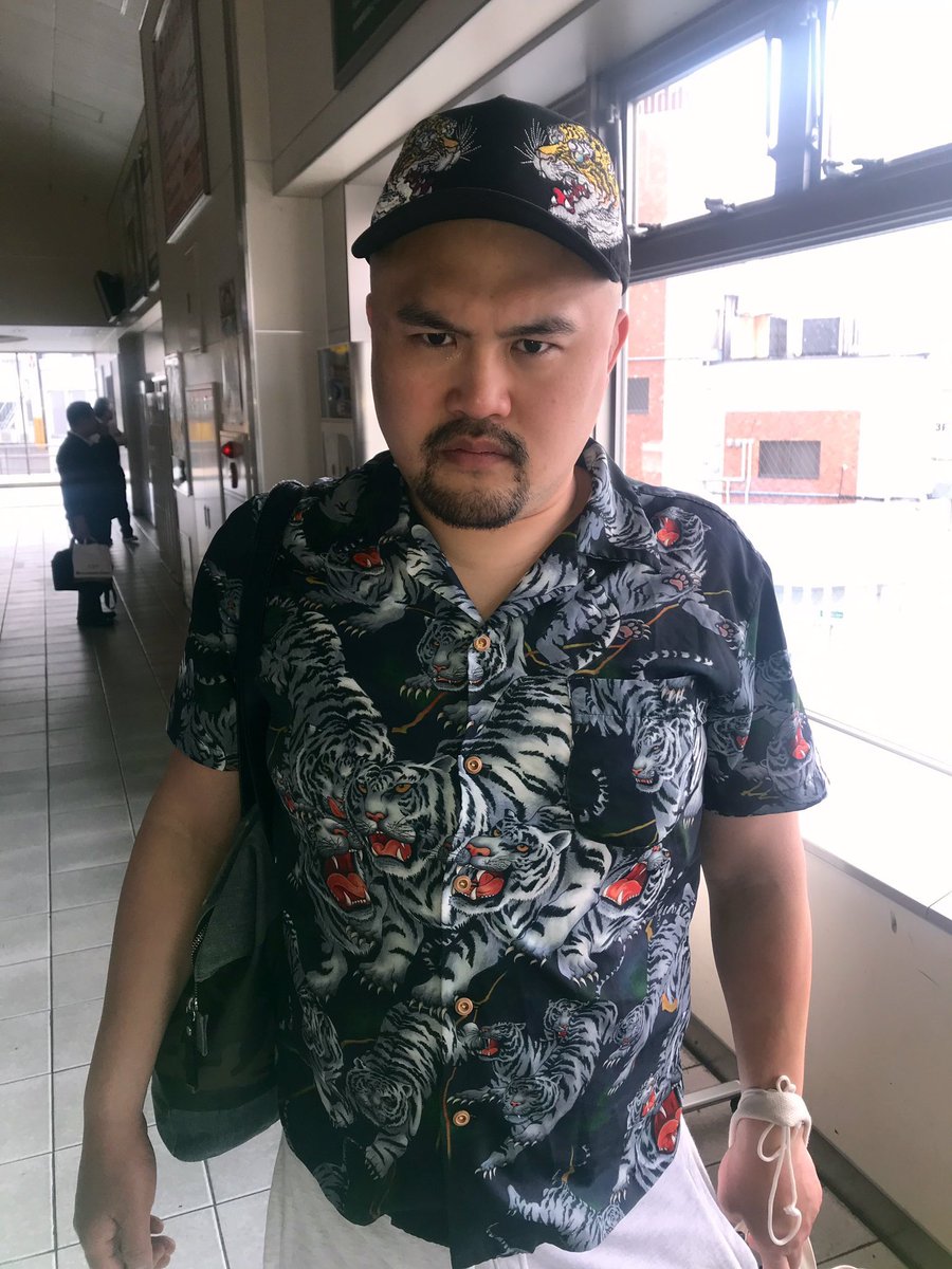 鬼越トマホーク 坂井良多 ファッションに囚われてる愚かな餓鬼どもに伝えといてやるけど 服なんて虎何匹入ってるかだから 鬼越トマホーク 坂井良多 ファッションに囚われてる愚かな餓鬼どもに伝えといてやるけど 服なんて虎何匹入ってるかだから