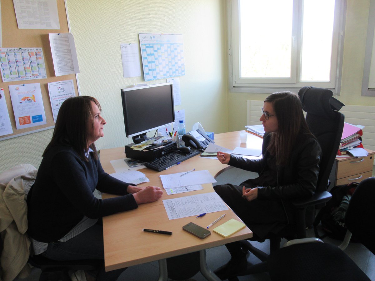 EN3S_officiel's tweet photo. #Formations
Participation de 7 élèves de la #58ePromo au projet #Coaching organisé par @Capemploi_
Accompagnés par des professionnels de Cap #Emploi 42 dans la préparation, les élèves ont mis en place des ateliers consacrés à la relecture de CV et à la simulation d’entretiens. https://t.co/0FsY3PEMjw