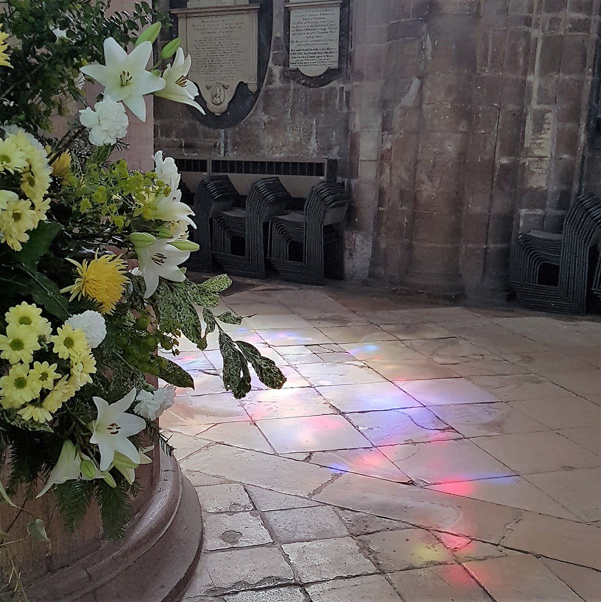 GlosCathedral's tweet photo. All are welcome to join us on Fri 17 May at 5.30pm for Choral Evensong with commemoration of those died on Easter Day in Sri Lanka and to mark the 10th anniversary of the end of the civil war. @GlosDioc @iMAM_Hassan_ #GLJC @RichardGrahamUK @MayorGloucester @cllrpauljames https://t.co/Frzv31QUXw