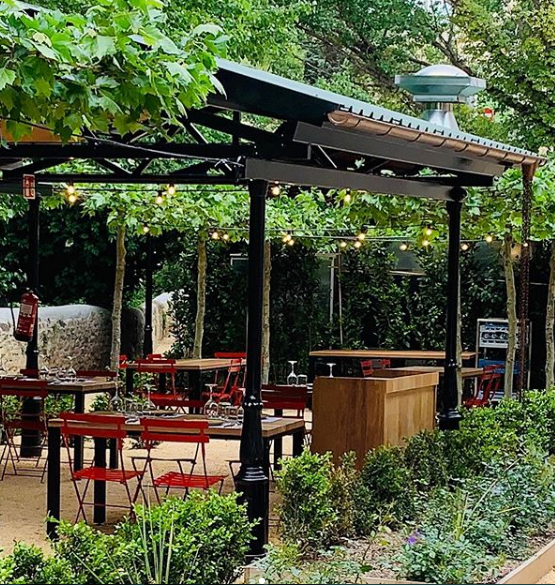 marquesderiscal's tweet photo. ¿Quieres probar la cocina tradicional de Rioja?
Te esperamos en Asador Torrea, nuestra nueva propuesta gastronómica en el corazón de La Ciudad del Vino de Marqués de Riscal.  
Abierto de jueves a domingo. Reservas: 945606593 o asador@marquesderiscal.com https://t.co/4mHep6L7lL