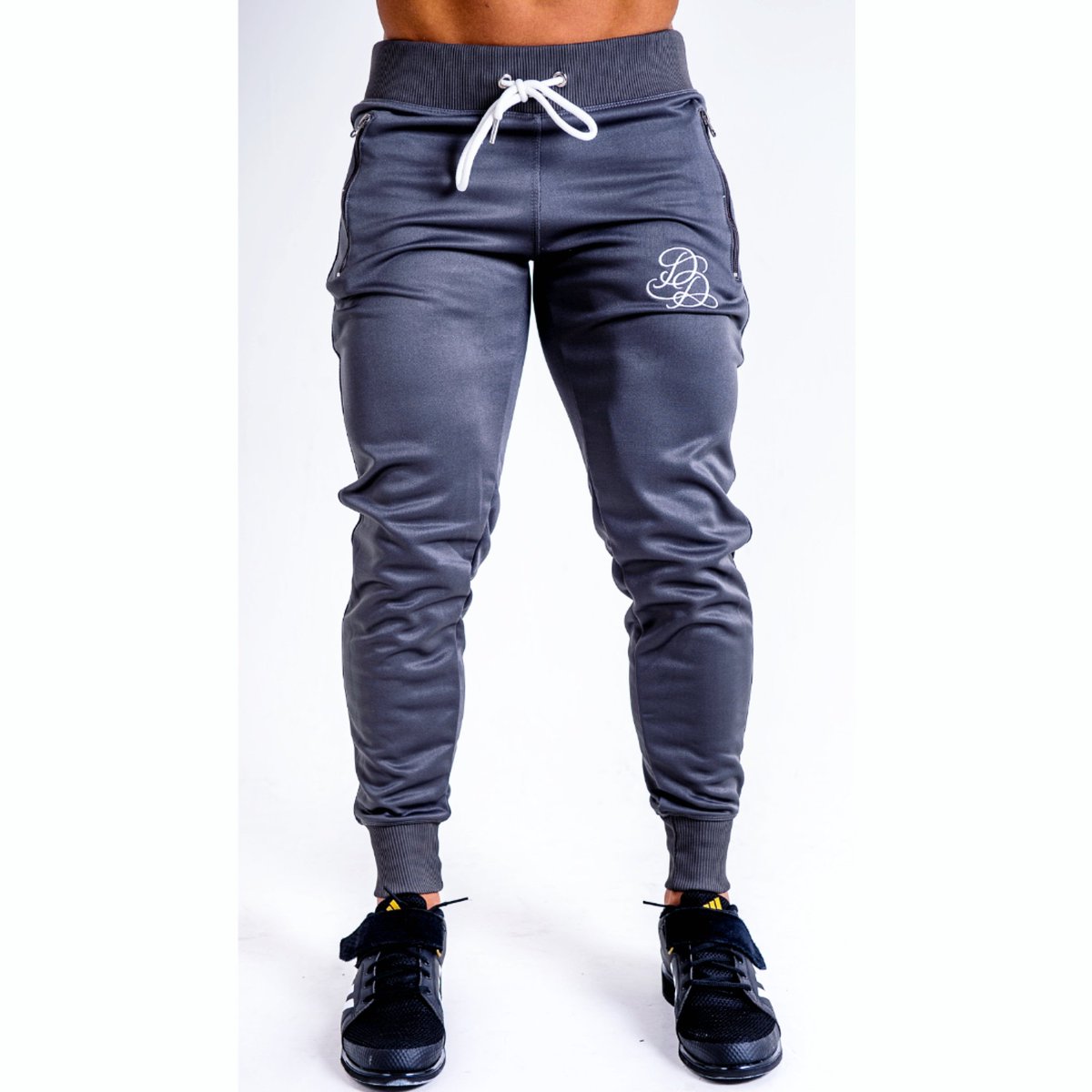 ddclothing_'s tweet photo. ELITE JOGGERS 🕊

The Elite Muscle Fit Joggers have a unique, tailored fit with cuffed hems &amp; a silky smooth touch! The metallic shiny colour instantly draws attention to the product &amp; gives out a rich looking appearance.

"Always aim to become better than you were yesterday!" https://t.co/2JTnHlp22k