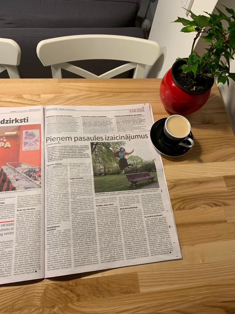 TildeLV's tweet photo. Tildē mēs lepojamies ar kolēģu personību dažādību. Šodien priecājamies par kolēģes Andas Lagzdiņas interviju Netakarīgajā Rīta Avīzē par to, kā viņa, meklējot iespējas realizēt savu potenciālu, nokļuva pie mums braucot caur ASV 🇺🇸 un Indiju 🇮🇳 . Avīze jau kioskos. #tildeteam https://t.co/voHGXNM17k