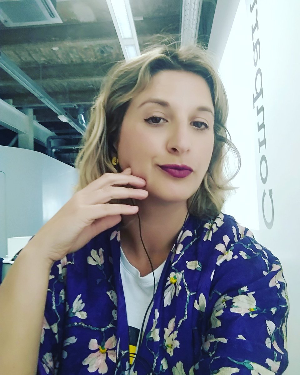 MonicaMemoory's tweet photo. Pensando nuevo diseños #MEMOORY escuchando lo nuevo de @LEONBENAVENTE #yosoyfactoriaculturalrm https://t.co/bluPoKhoni
