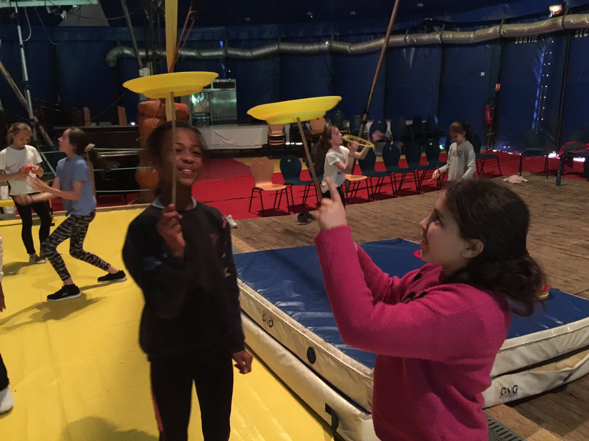 MaisonClaireFontaine tweet media