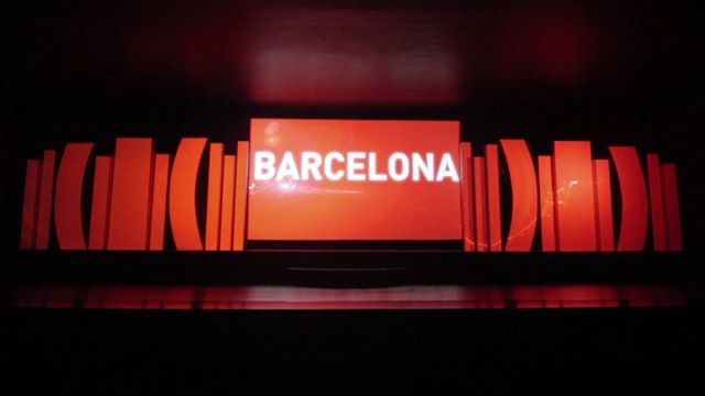 Palnoise's tweet photo. Barcelona Building - Construmat. 
Congress Trade Fair presentation.
Scenary 28 meters wide. 3d mapping over 21 different modules.

Creative &amp; Tech production: @palnoise_ 
#videomapping #3dprojectionmapping #construmat #construmat2019 #firadebarcelona #ba… https://t.co/kh82LP5ARC https://t.co/2RFBy03lDQ