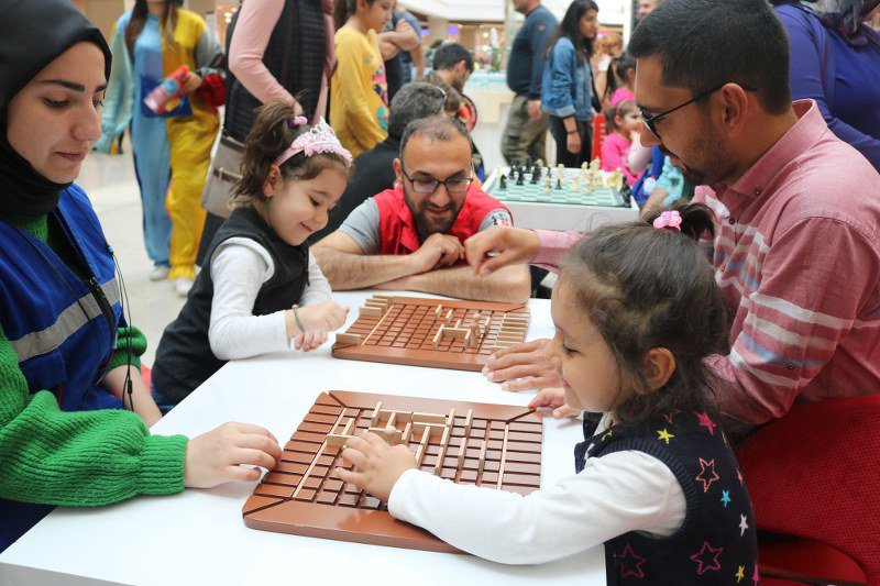 #GençlikİçinHerYerdeyiz Mobil Gençlik Merkezi Projemizin 22. Durağı "Amasya Park Alışveriş Merkezi" oldu. Projemizin gerçekleşmesinde emeği geçenlere teşekkür ederiz.
#GSBGM 
#GSBAmasyaGençlikMerkezi
#MobilGençlikMerkezi
#MerkezimHerYerde
#AmasyaGençlikMerkeziGençlikveSporKulübü