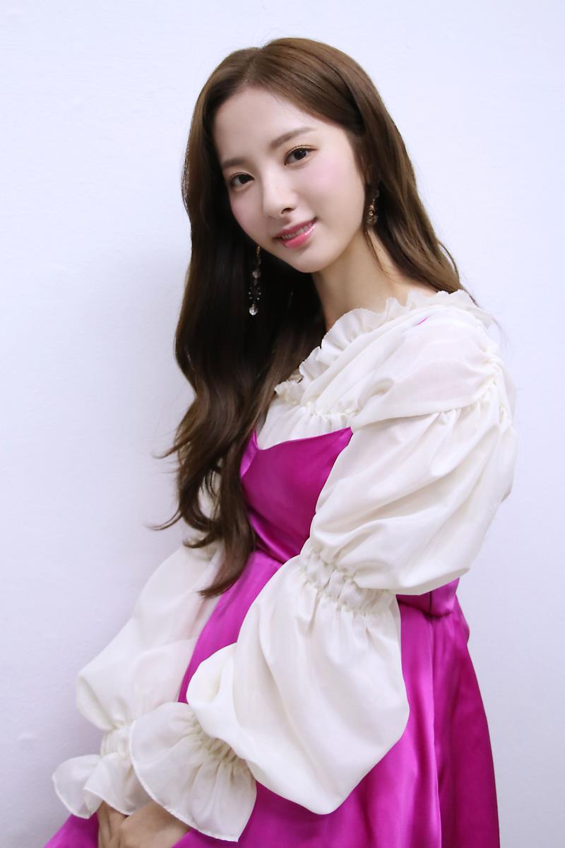 BONA_THAILAND's tweet photo. [PIC] รูปเบื้องหลังถ่ายทำ VCR แฟนมีตอูจอง #WJ_STATION by STARSHIP Naver blog

📌https://t.co/9Jgtj9By4M

#우주소녀 #보나 #WJSN #BONA https://t.co/GMUhbuKkhV