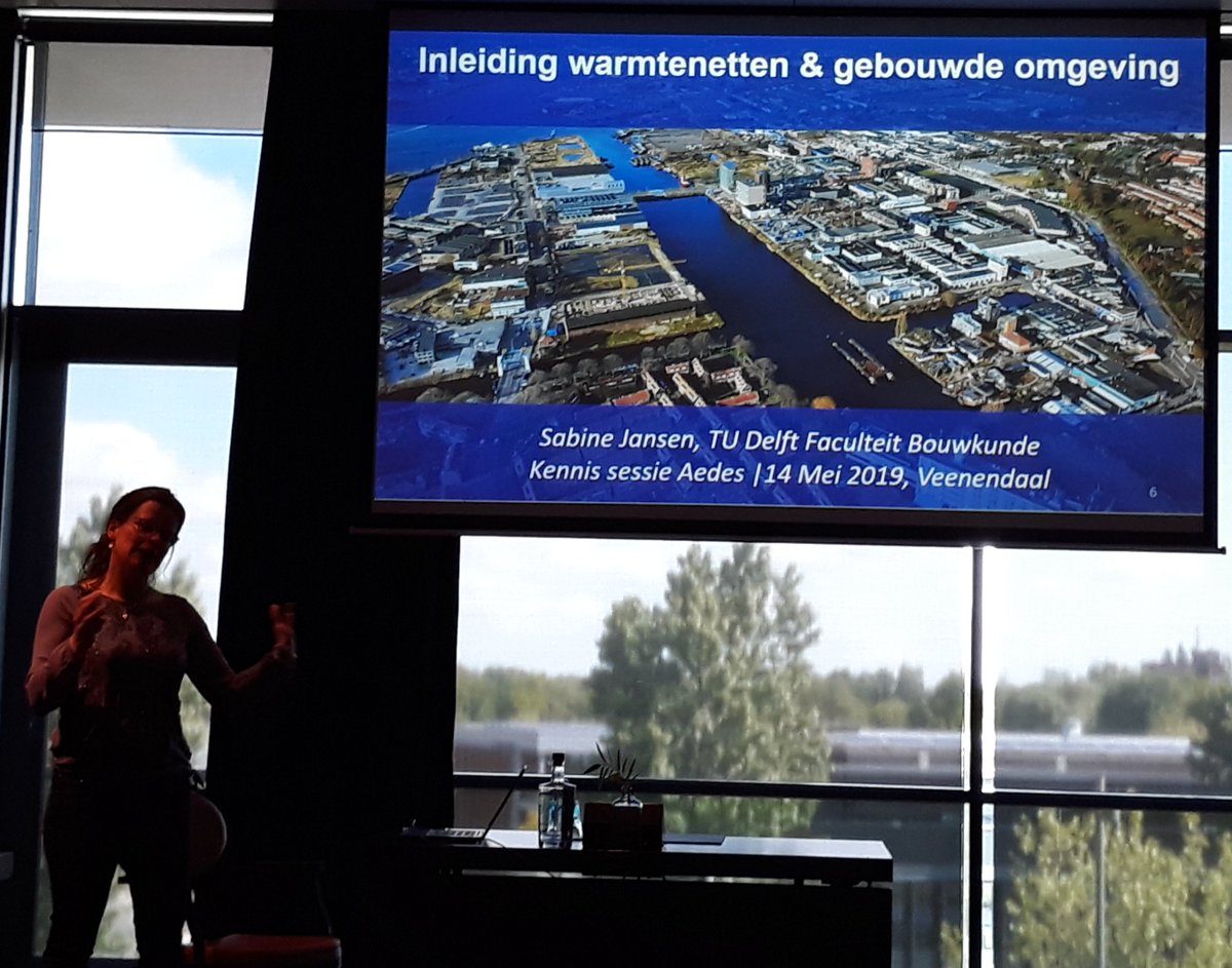 Warmtenetten: kansen voor verduurzamen. Goede regie, lokaal en regionaal, vertrouwen en samenwerking noodzakelijk. Kennissessie <a href="/Aedesnet/">Aedes.nl</a> door Sabine Jansen - TU Delft en Daphne Braal - Vidomes