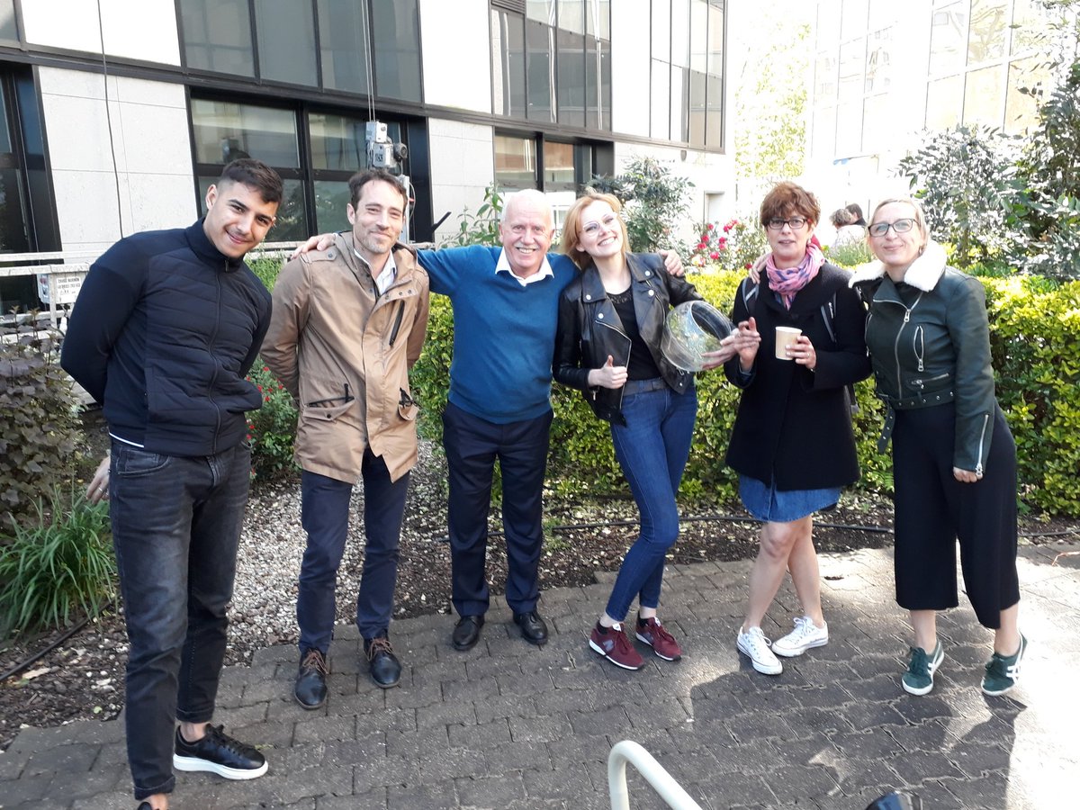 EDF_Normandie's tweet image. Ce midi on plante ! Atelier jardinage dans le patio de nos locaux avec nos voisins d&apos; #Helpevia 🌱🌿
#biodiversite #nature