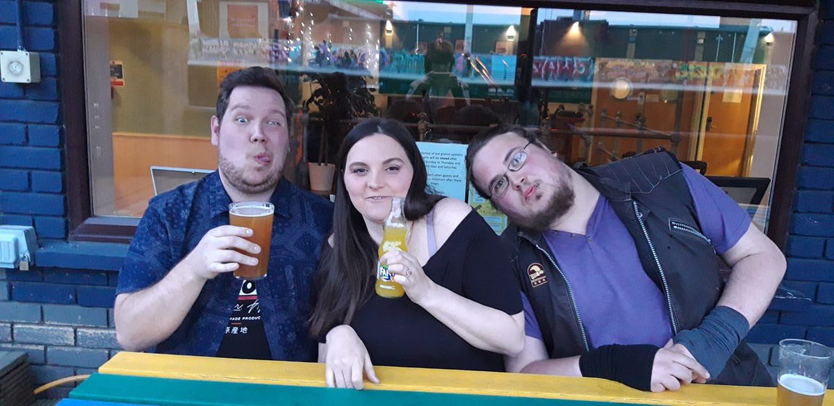 Gogs_Band's tweet image. Awesome write up by The Leader Wrexham, just want to re-confirm one line. We dont charge equipment using solar power before a gig, wish we did though

leaderlive.co.uk/news/17637786.…