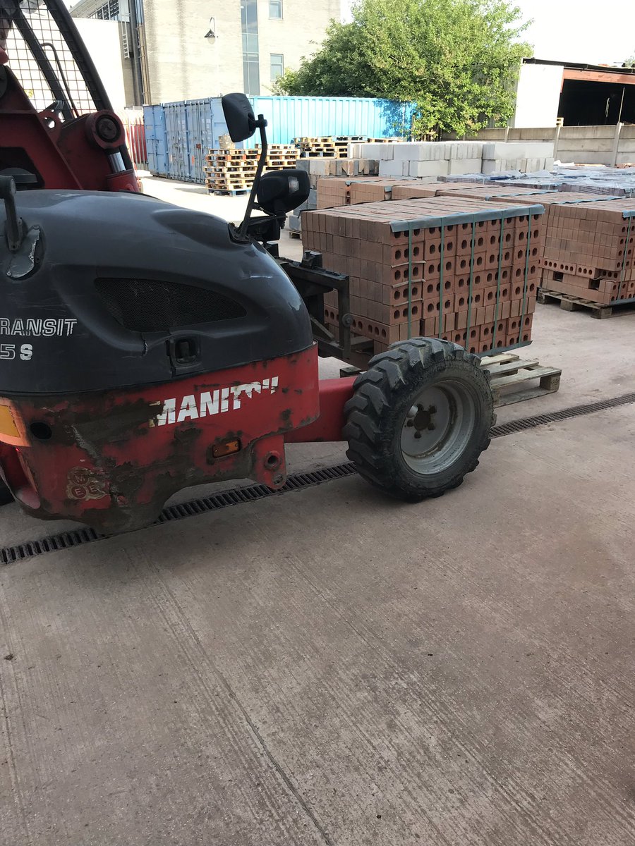 A huge thanks to <a href="/ForterraUK/">Forterra plc</a> for their ongoing support here <a href="/wvrconstruction/">WVR CONSTRUCTION</a> <a href="/wvrcollege/">WVR College</a> 16 packs of facing bricks arrived this morning with a further 20 pack of block due. With their support our learners are flying into apprenticeships 

#LoveOurColleges