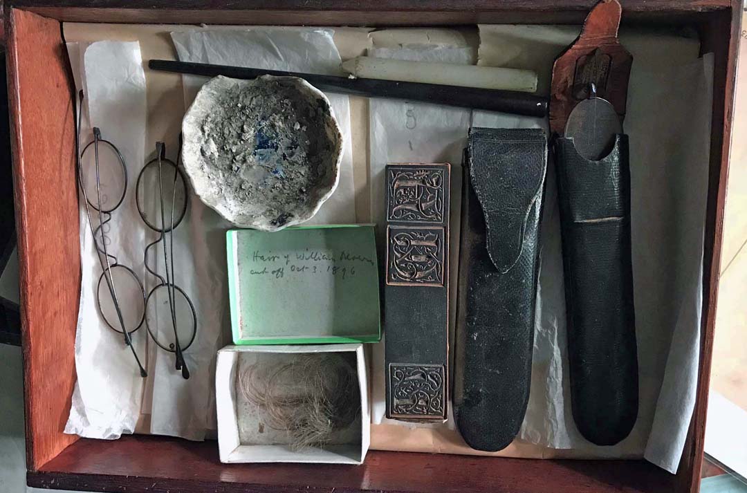 Museum Crush tweet media